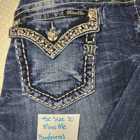 Miss Me Denim Capri - Picture 2 of 4